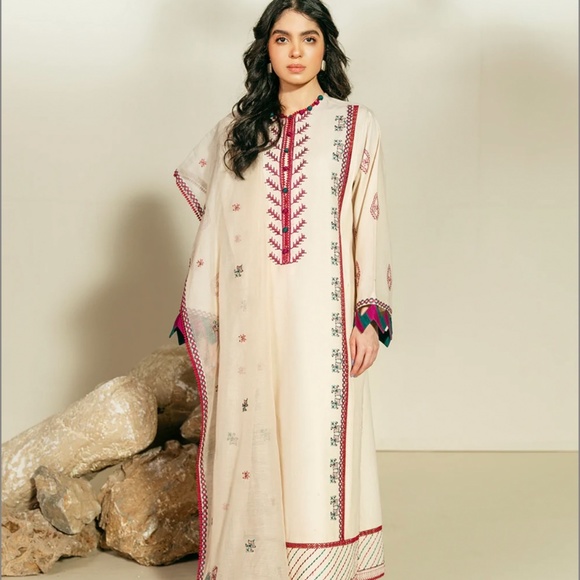 Brand New Republic causal  pret 2022 (embroided 3pc) - Picture 1 of 7